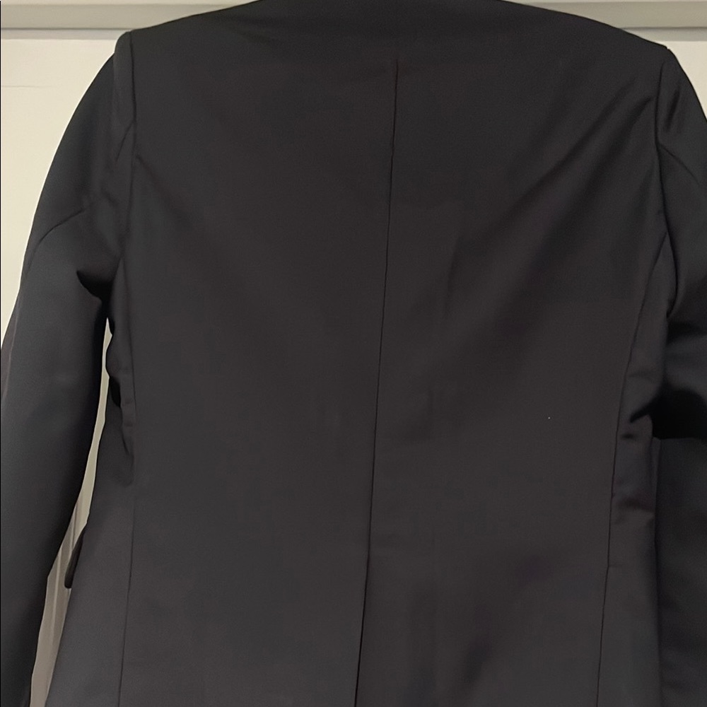 Elegant Black Double-Breasted Women's Blazer - Picture 4 of 7
